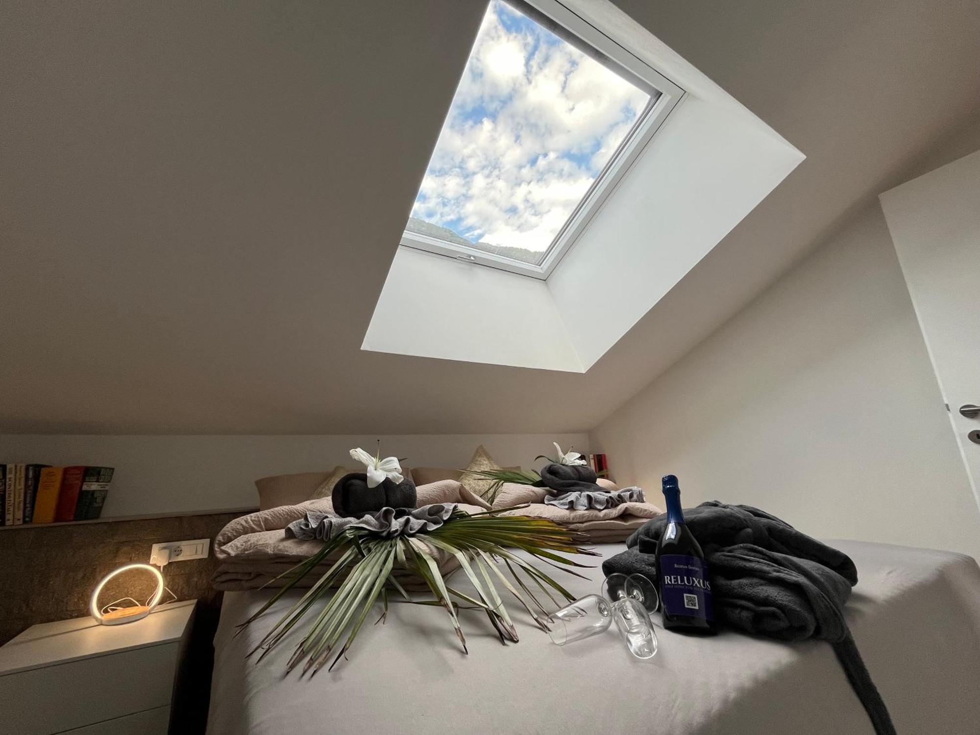 Guesthouse Le Palme Postal / Burgstall Екстериор снимка
